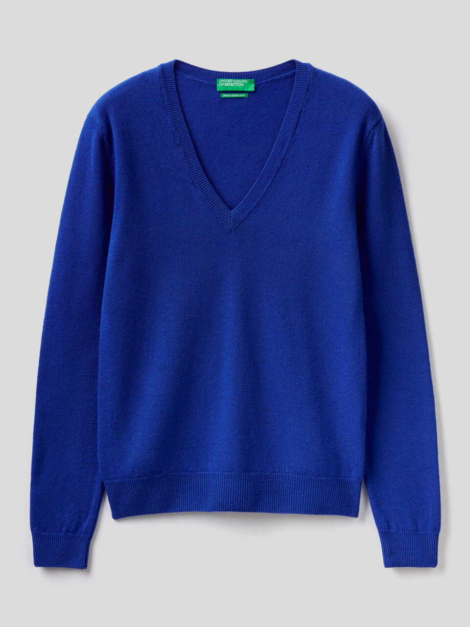 V-neck sweater in pure virgin wool image number 1