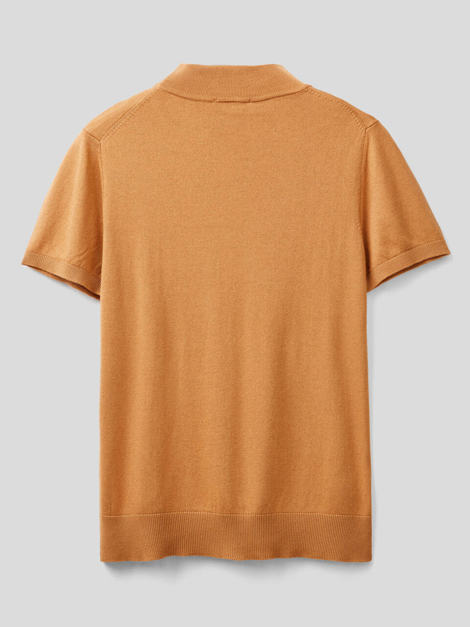 Short sleeve turtleneck sweater image number 2
