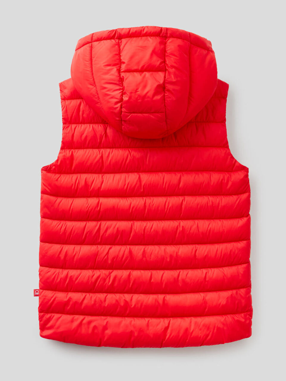 Sleeveless jacket with hood image number 2