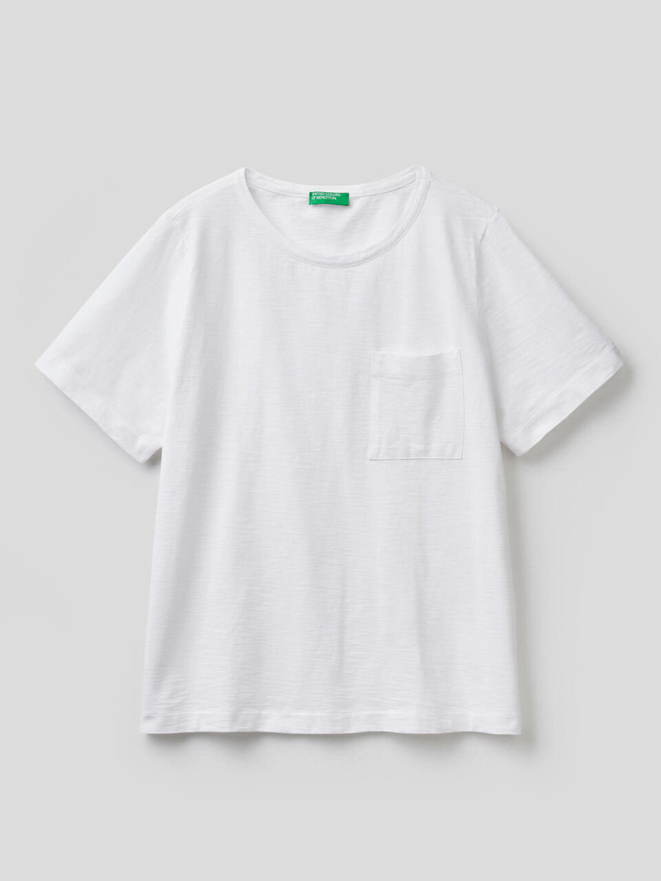 Solid color t-shirt with pocket image number 1