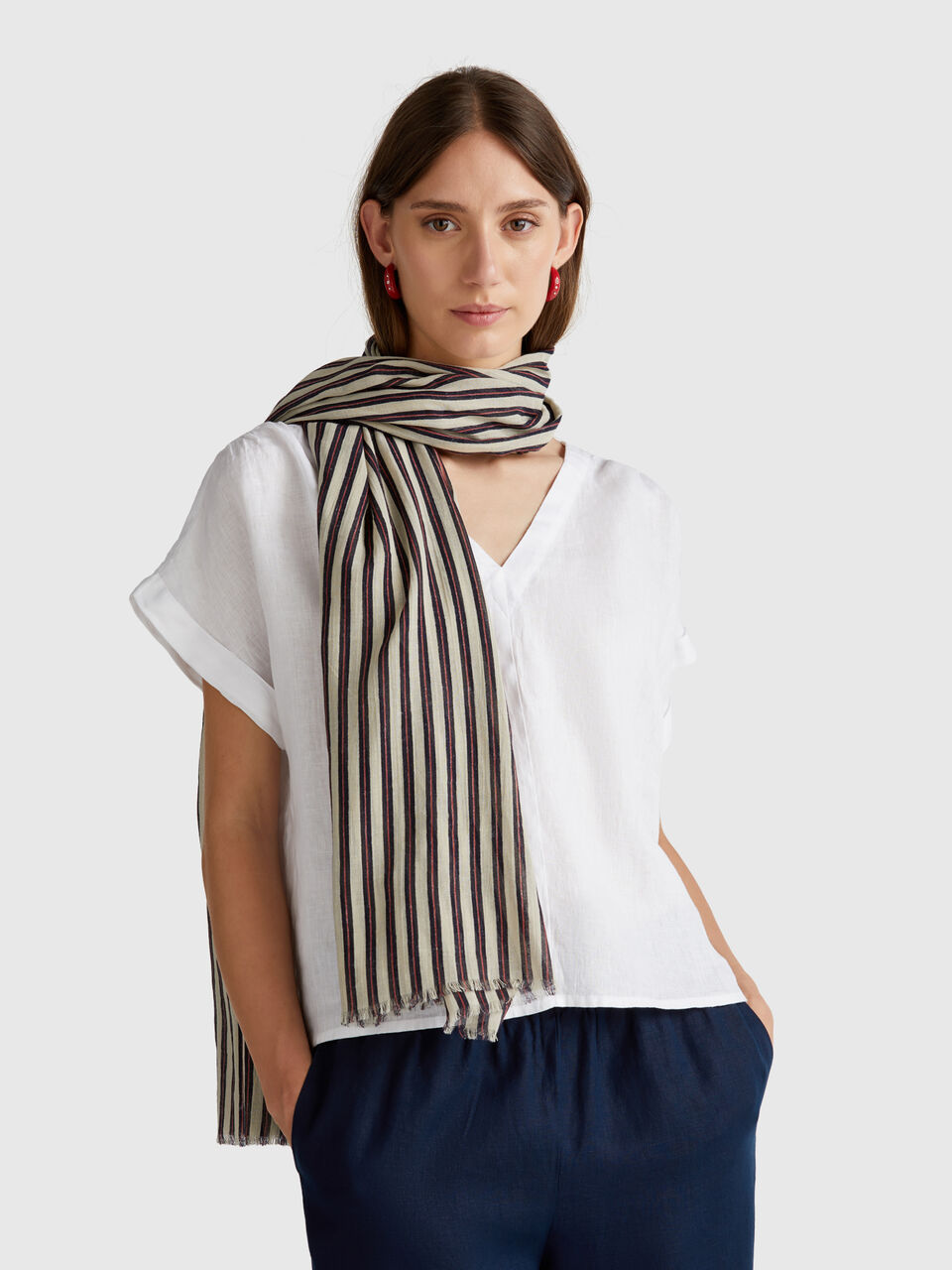 SCARF Women image number 2