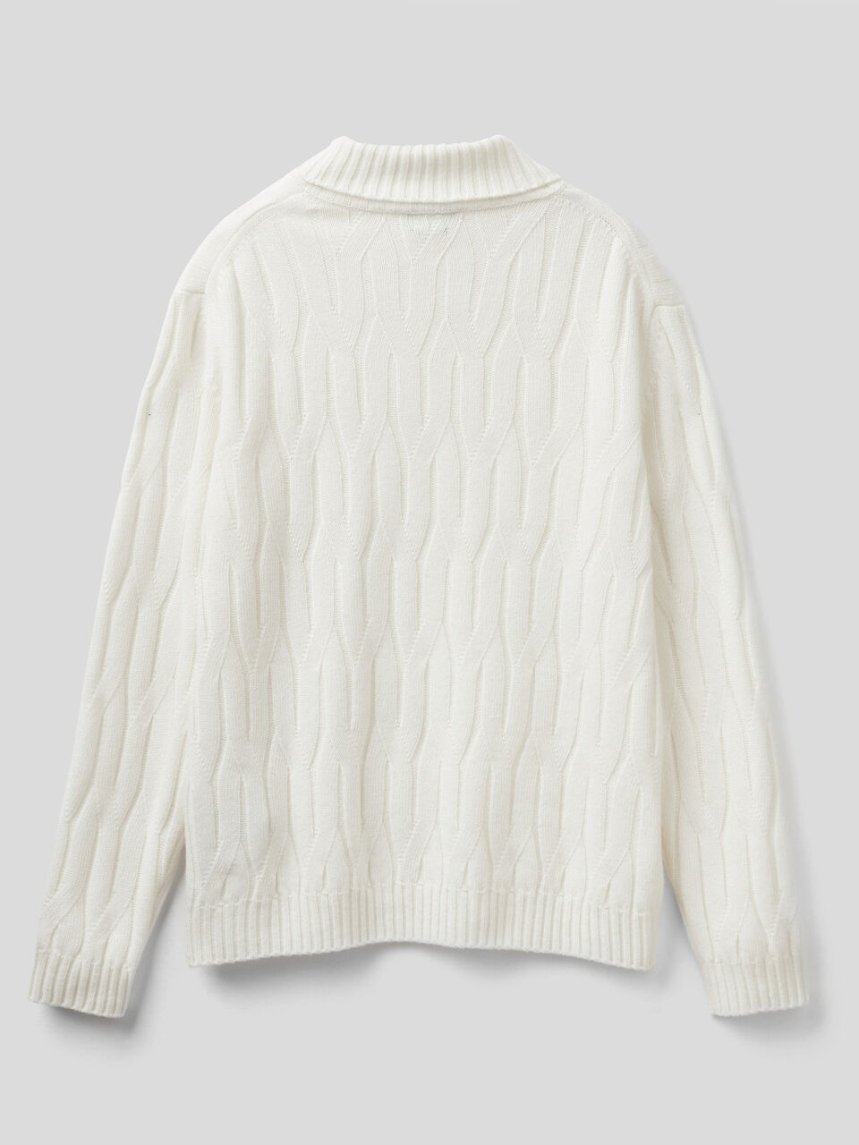 Knit sweater in cashmere and wool blend image number 2