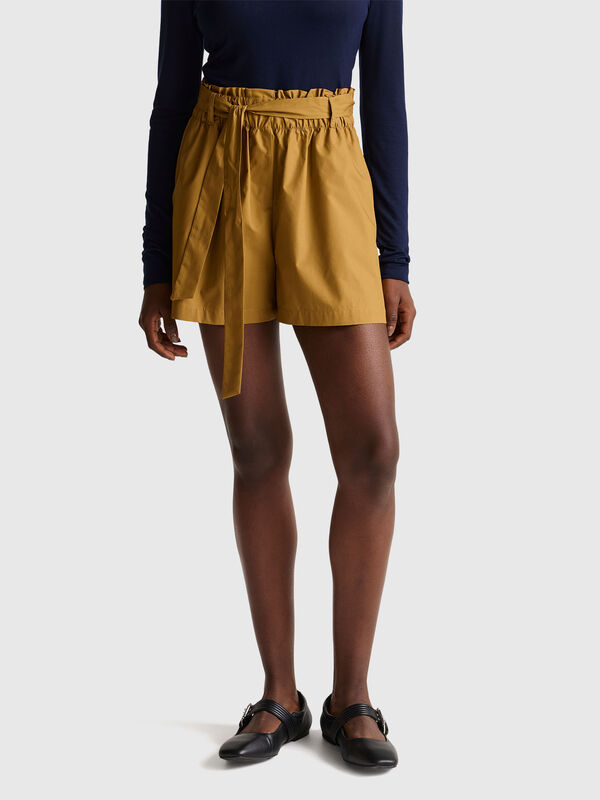Bermuda shorts with sash Women