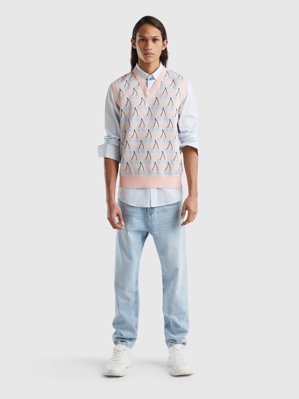 Pink vest with cherry pattern