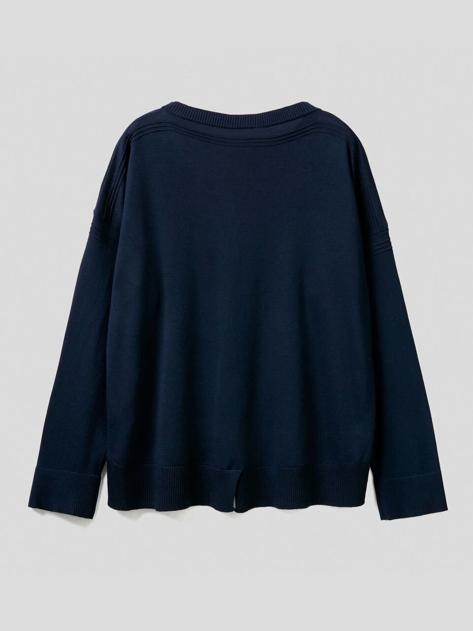 Sweater with slit on the back image number 2