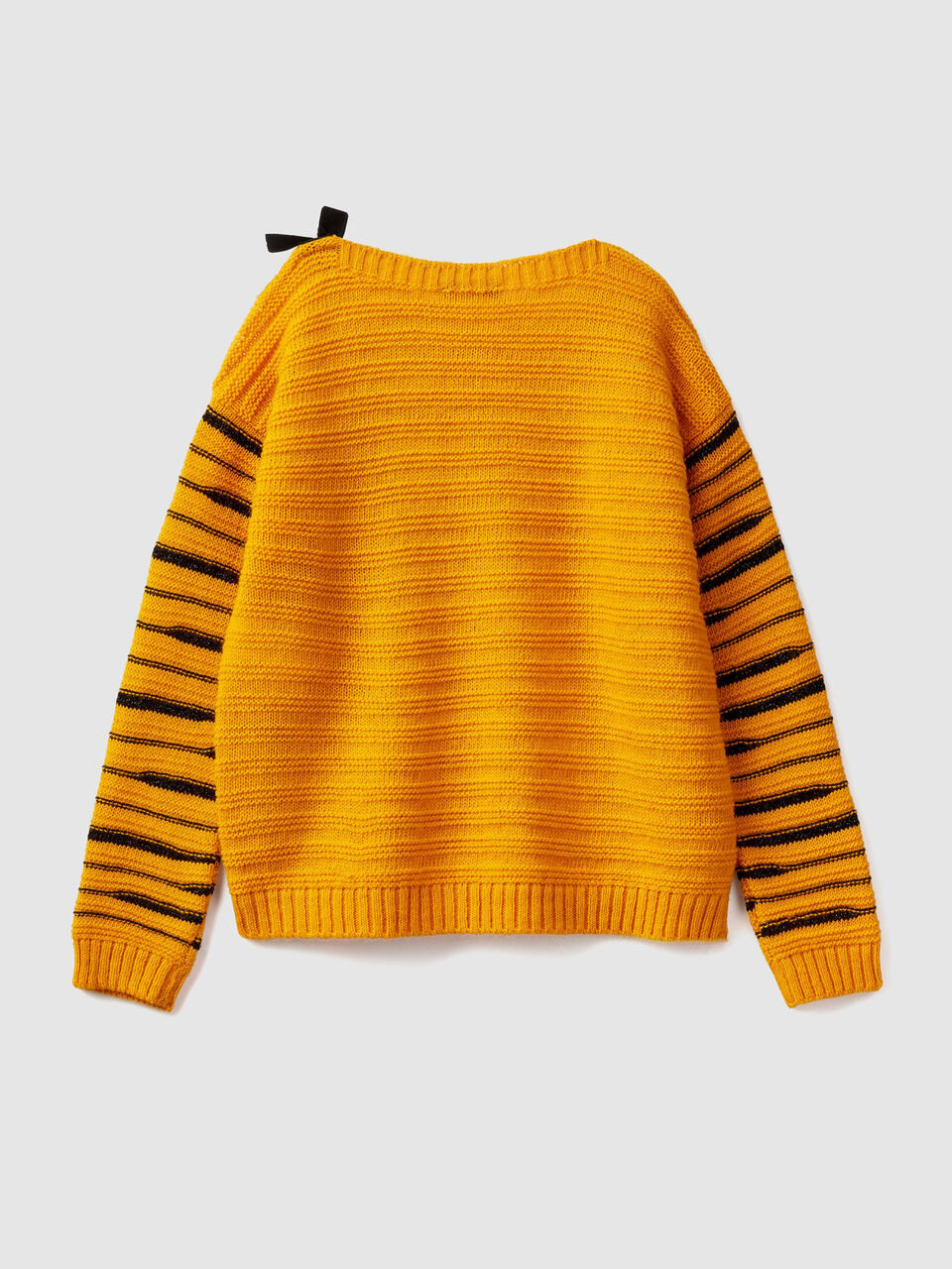 Boat neck sweater with bow image number 2