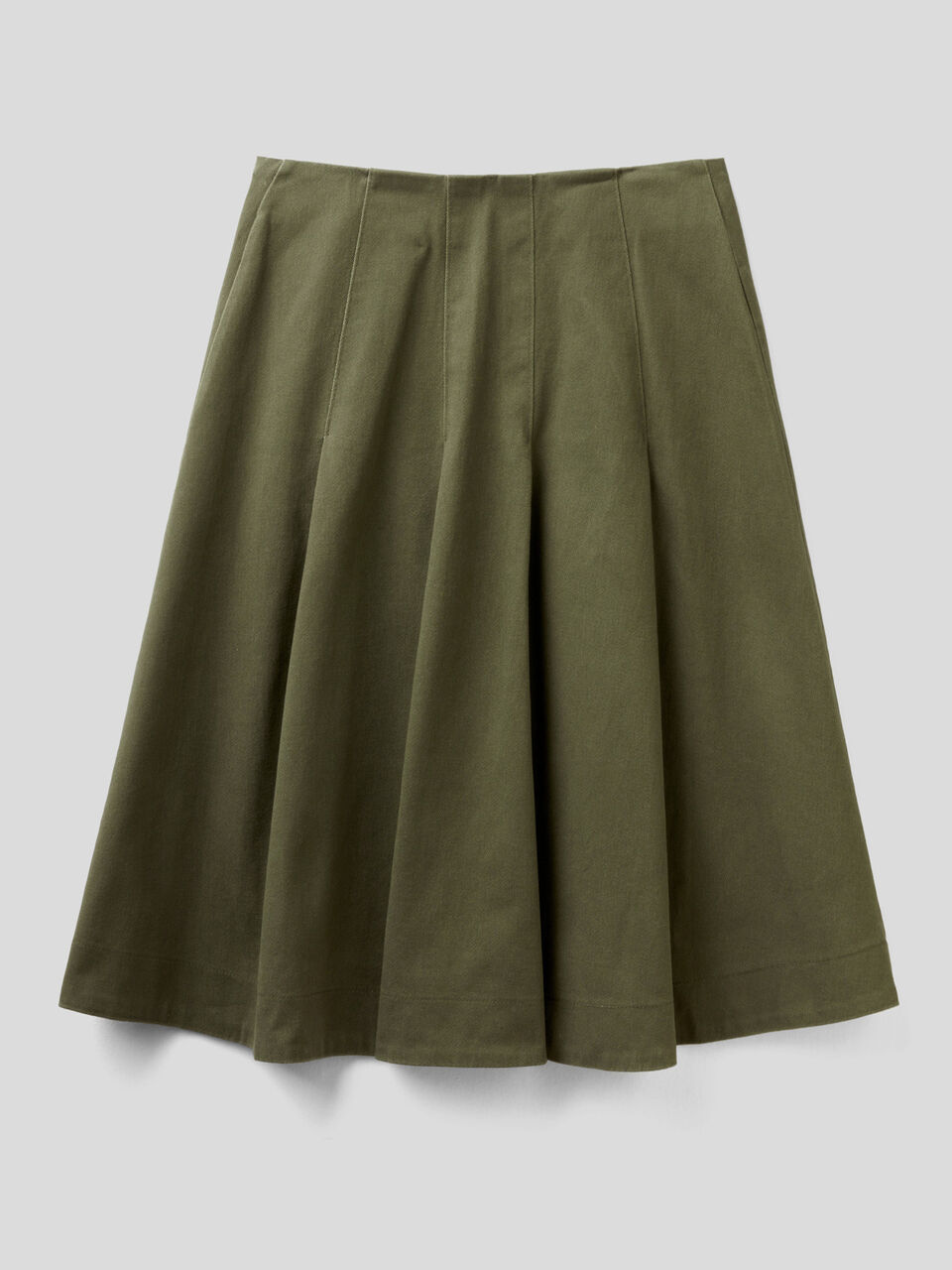 Pleated midi skirt with zipper image number 2