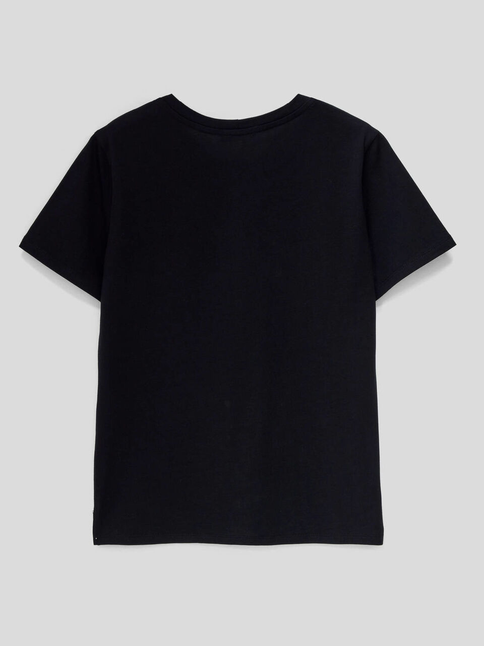 T-shirt with sequin pocket image number 2