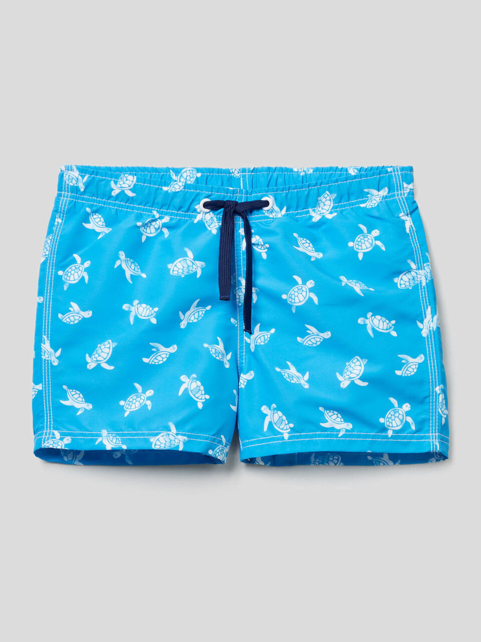 Turtle pattern swim trunks image number 1