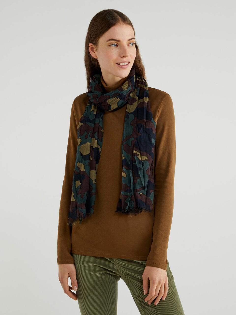 Flowy viscose scarf image number 1
