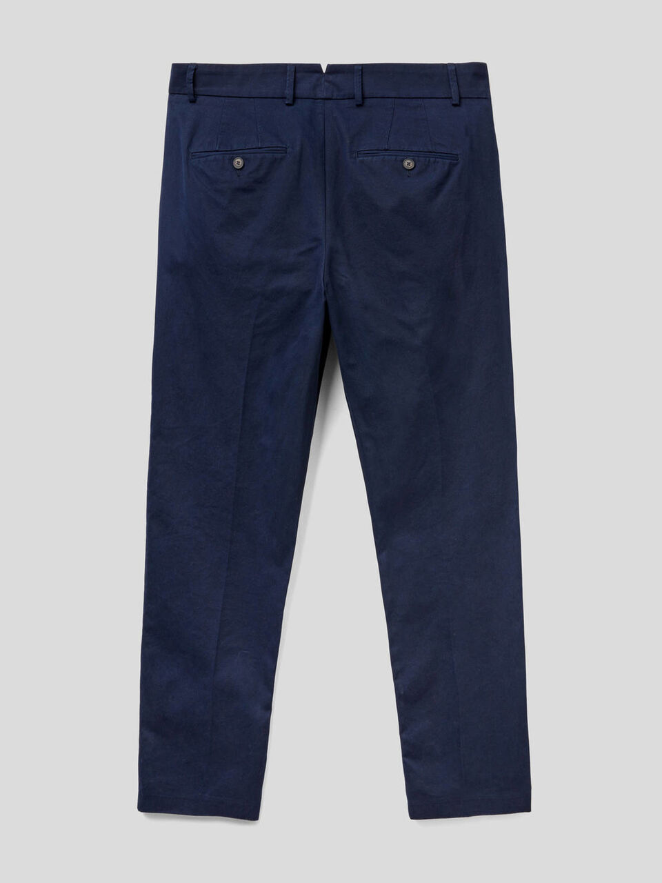Carrot fit trousers in 100% cotton image number 2