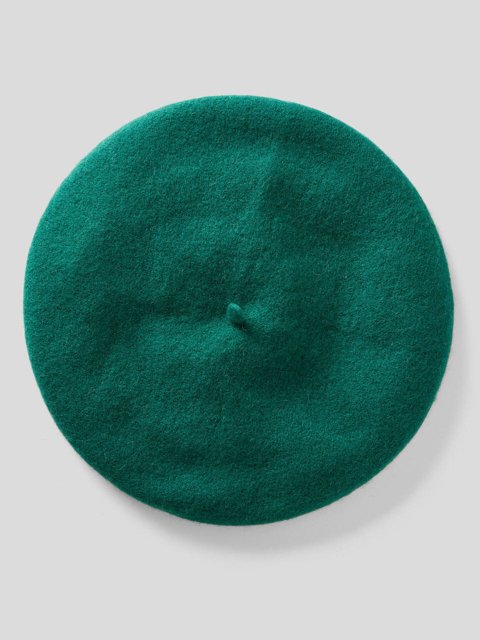 Classic beret in wool blend image number 1