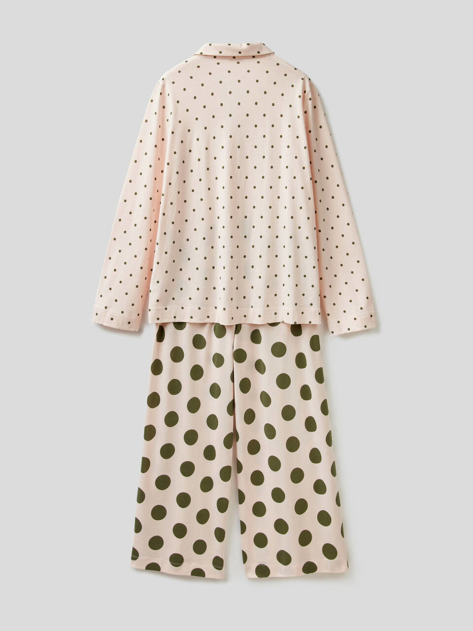 Pyjamas with allover pattern image number 2