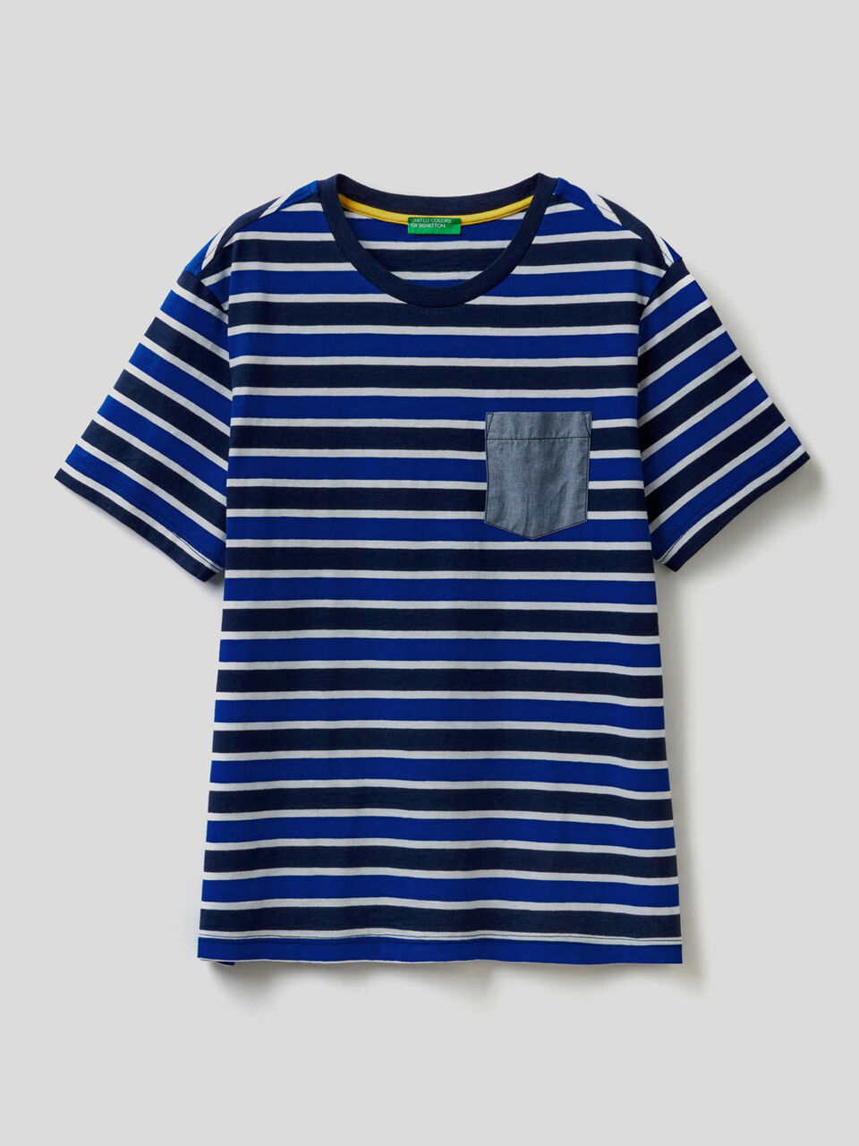 Striped t-shirt with clashing pocket image number 1