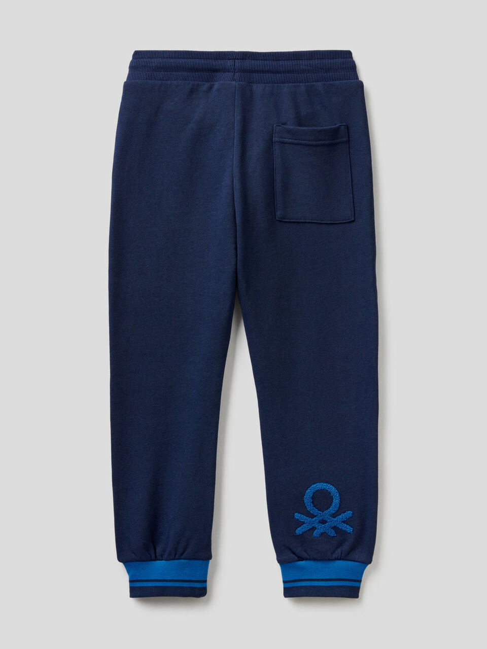 Sweatpants with kangaroo pocket image number 2