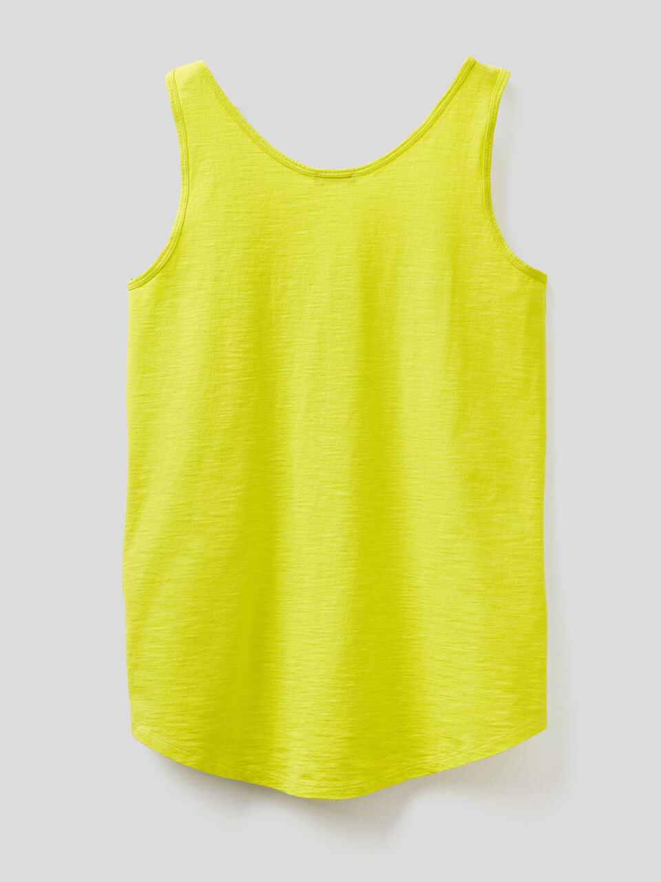 100% cotton tank top with rounded bottom image number 2