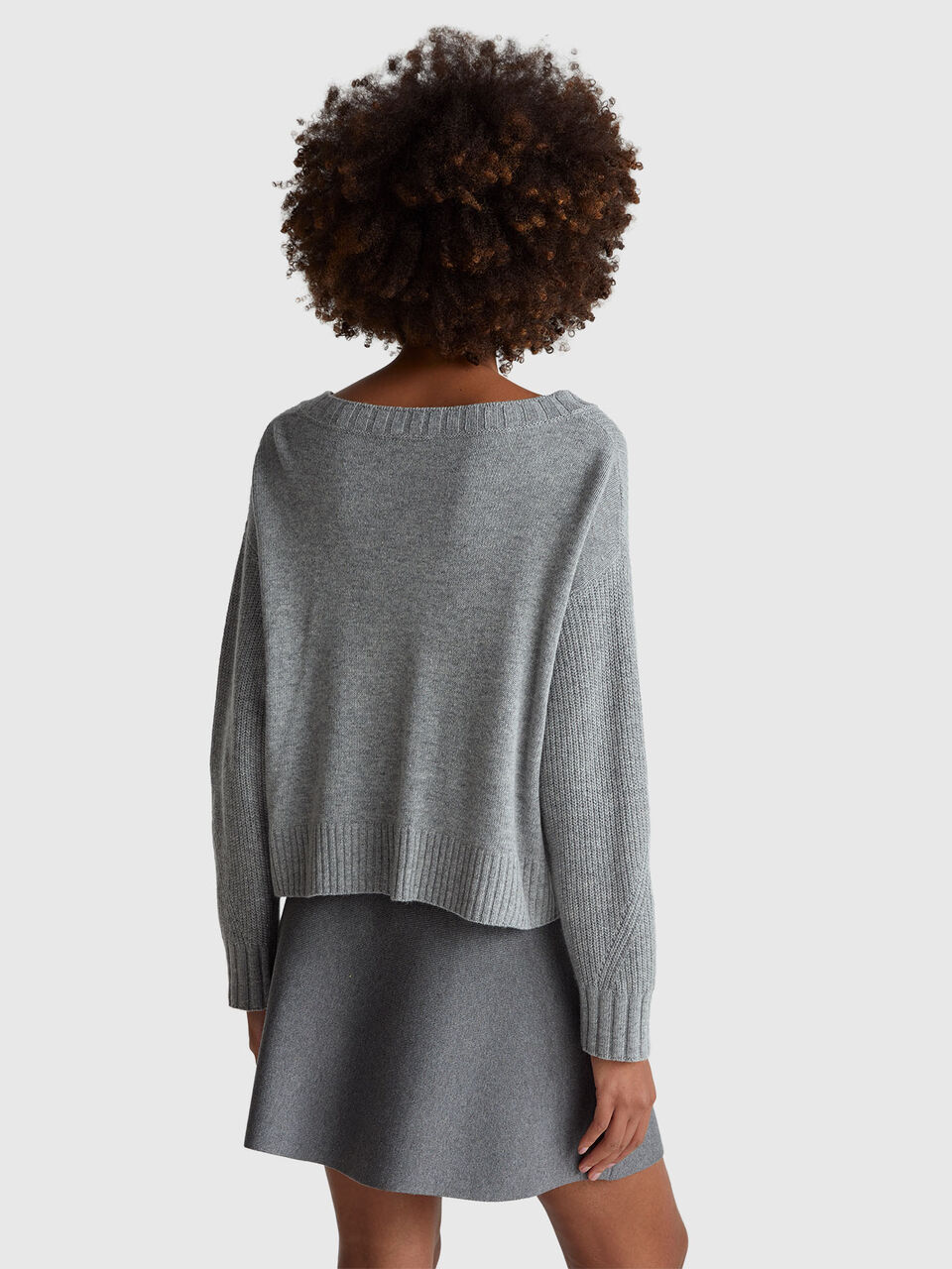 V NECK SWEATER L/S Women image number null