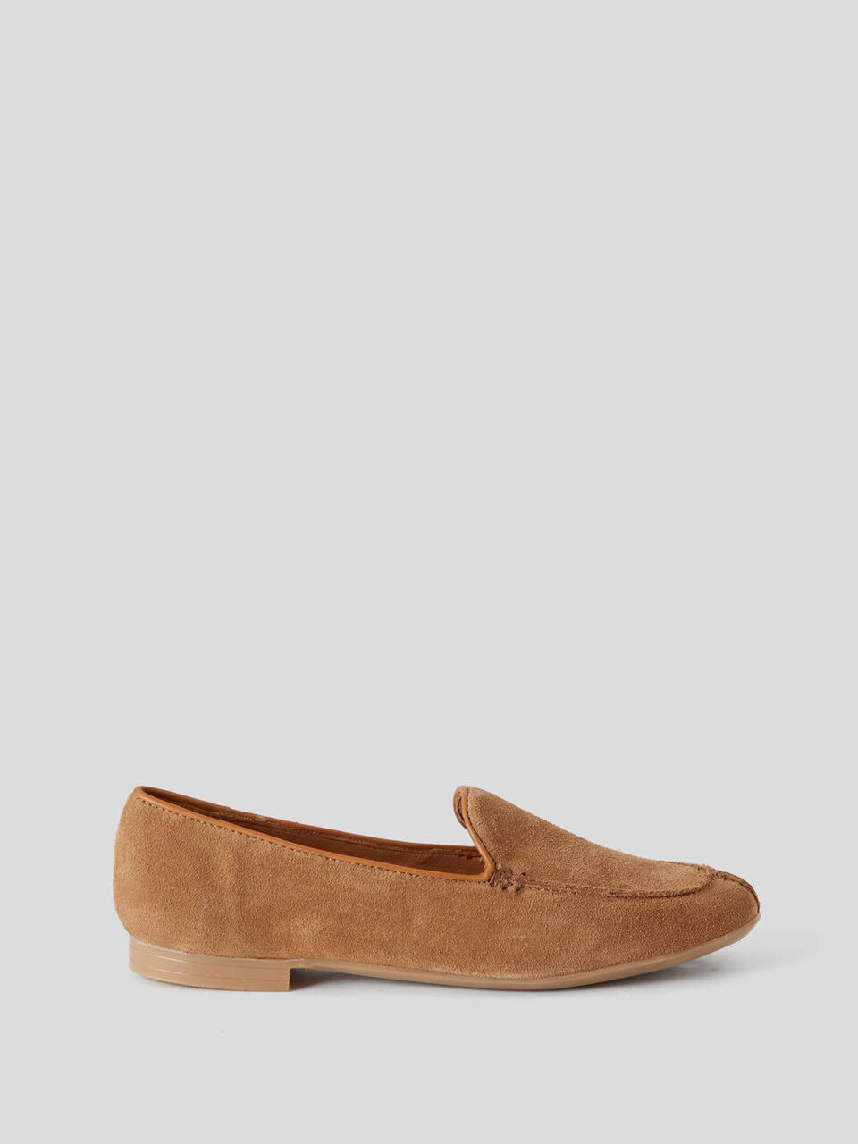 Chamois leather moccasins image number 1