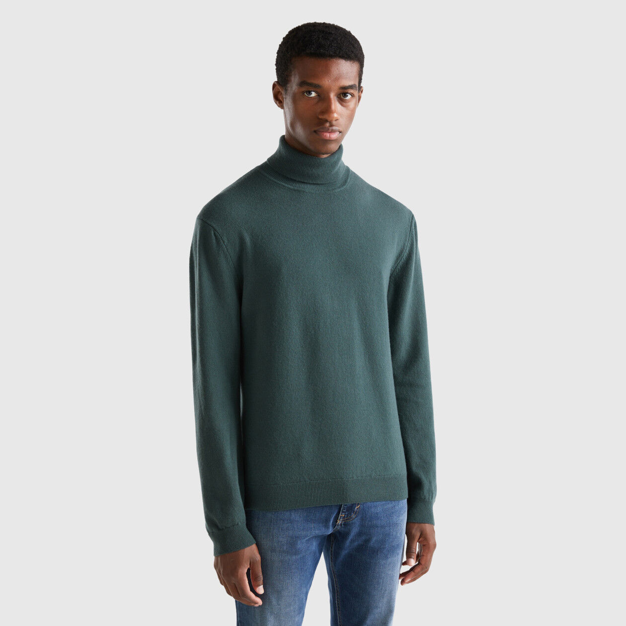 Dark green turtleneck hotsell