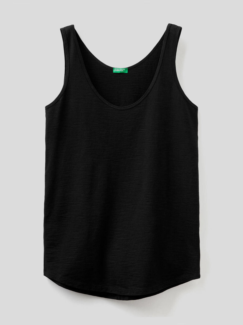 100% cotton tank top with rounded bottom image number 1